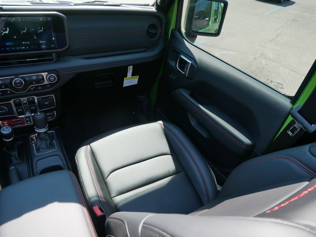 Thumbnail: 2025 Jeep Wrangler - 26