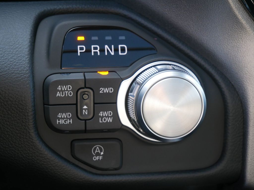 Thumbnail: 2025 RAM 1500 - 36