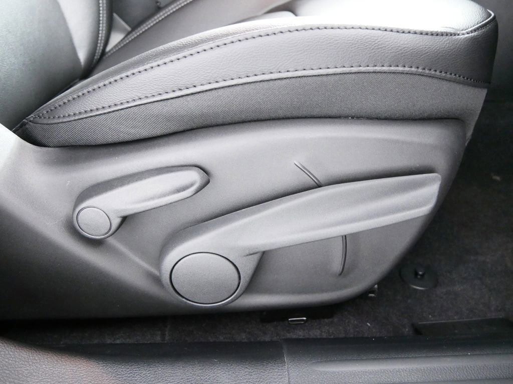 Thumbnail: 2025 Jeep Compass - 24