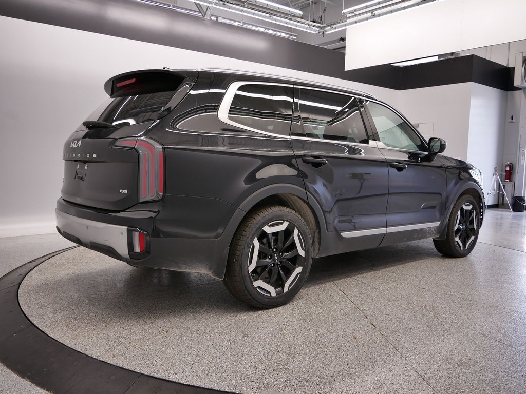 Thumbnail: 2023 Kia Telluride - 18