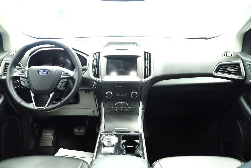 Thumbnail: 2020 Ford Edge - 23