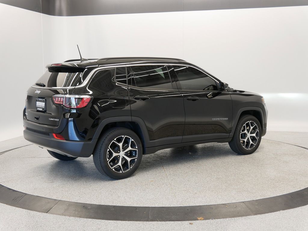 Thumbnail: 2024 Jeep Compass - 6