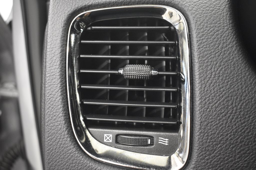 Thumbnail: 2020 Dodge Durango - 48