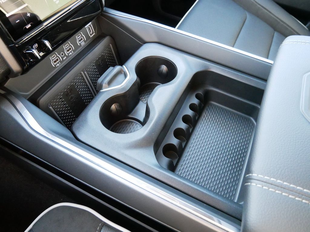 Thumbnail: 2026 RAM 1500 - 48