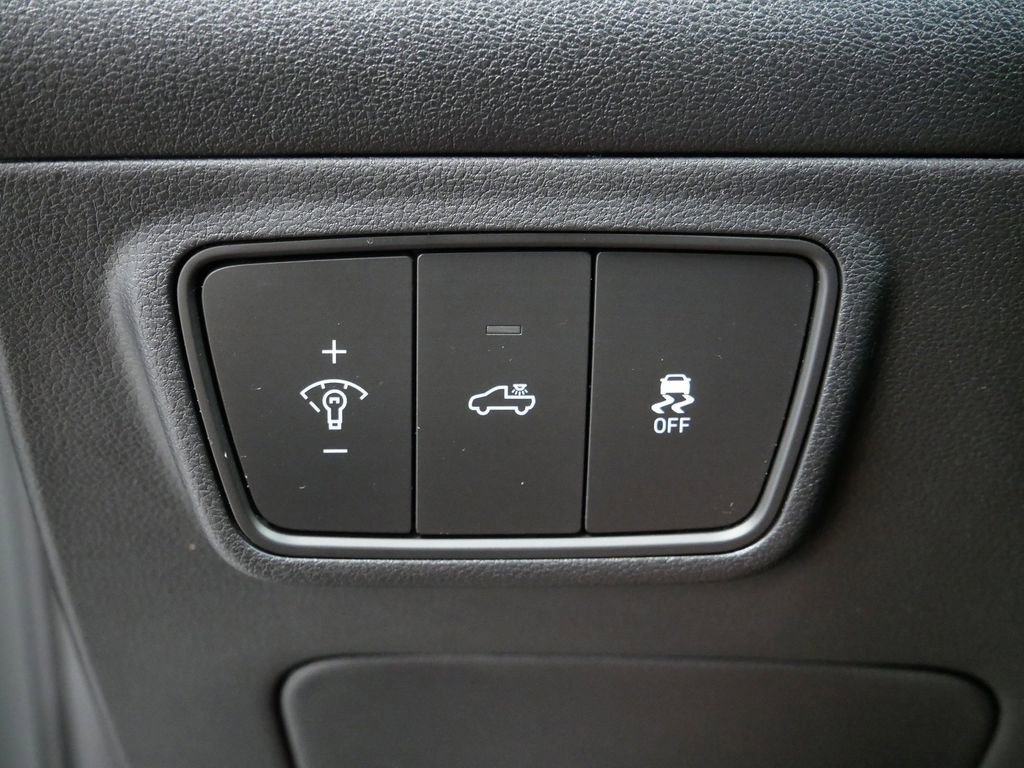 Thumbnail: 2023 Hyundai Santa Cruz - 21