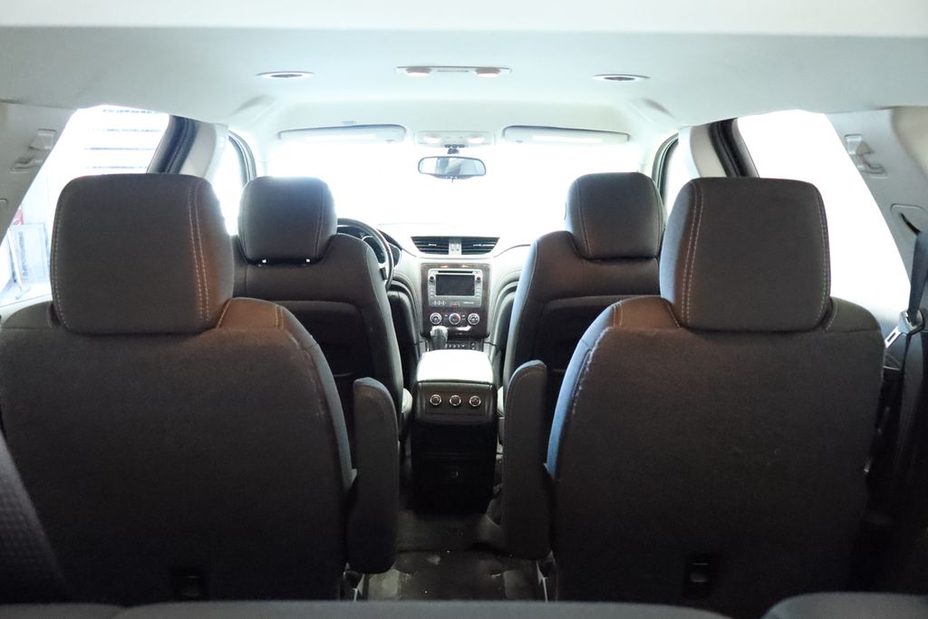 Thumbnail: 2017 Chevrolet Traverse - 16