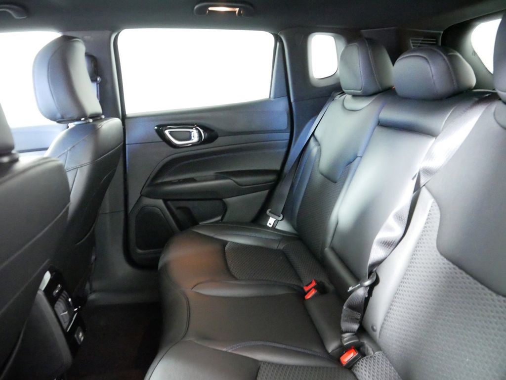 Thumbnail: 2025 Jeep Compass - 31