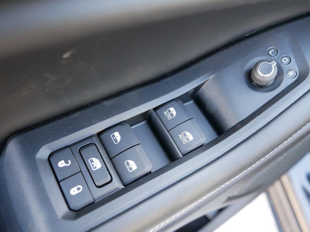 Thumbnail: 2025 Jeep Grand Cherokee - 35