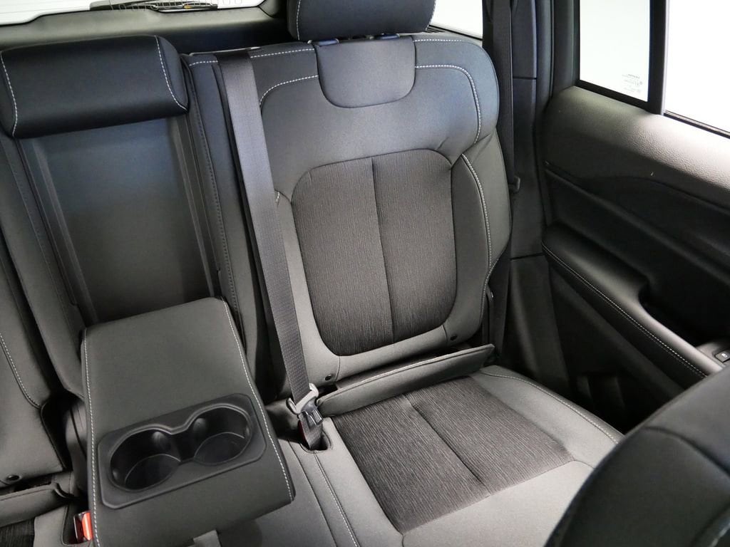 Thumbnail: 2025 Jeep Grand Cherokee - 23