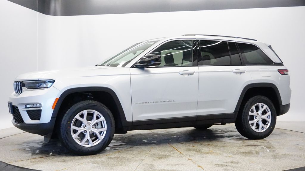 Thumbnail: 2022 Jeep Grand Cherokee - 2