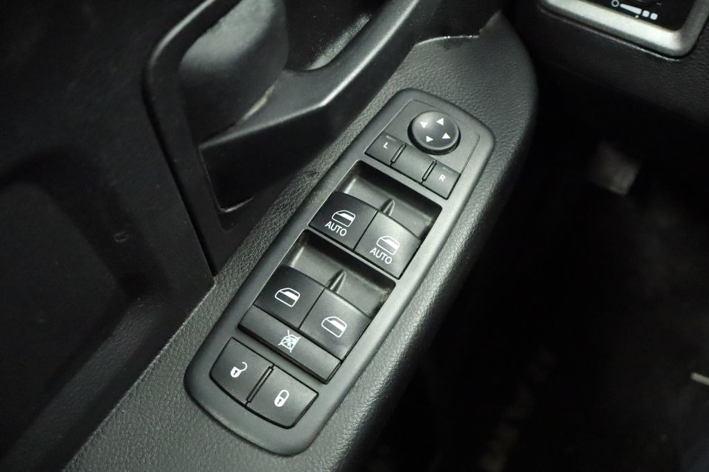 Thumbnail: 2018 RAM 1500 - 33