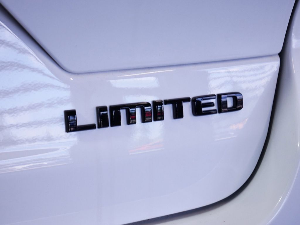 Thumbnail: 2025 Jeep Grand Cherokee - 13