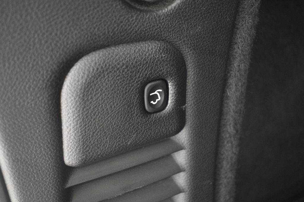 Thumbnail: 2021 Dodge Durango - 24