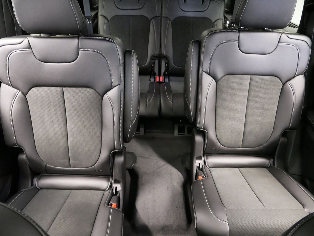 Thumbnail: 2025 Jeep Grand Cherokee L - 20