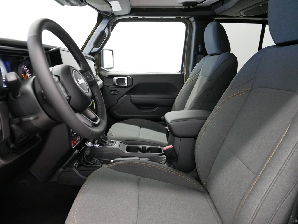 Thumbnail: 2025 Jeep Gladiator - 34