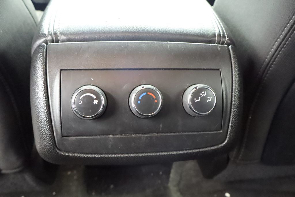 Thumbnail: 2017 Chevrolet Traverse - 20