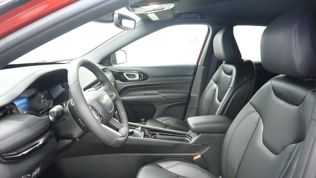 Thumbnail: 2026 Jeep Compass - 31