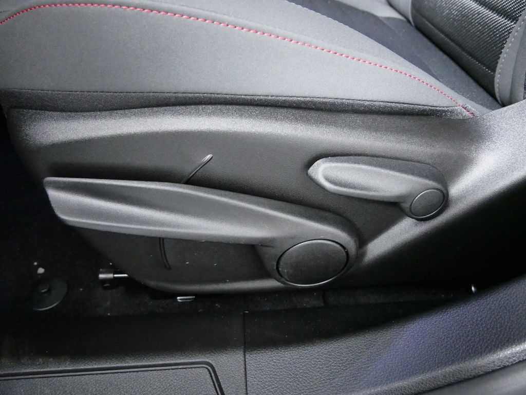 Thumbnail: 2024 Dodge Hornet - 37