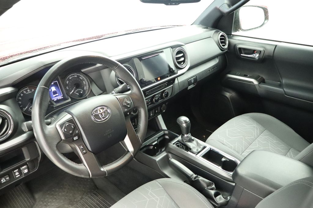 Thumbnail: 2017 Toyota Tacoma - 36