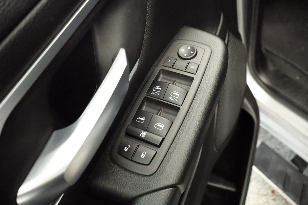 Thumbnail: 2024 RAM 1500 - 32