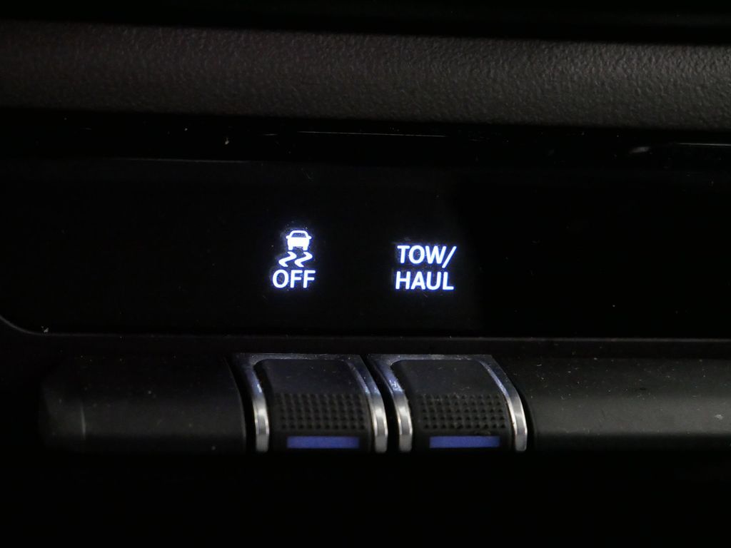 Thumbnail: 2022 RAM 1500 - 33