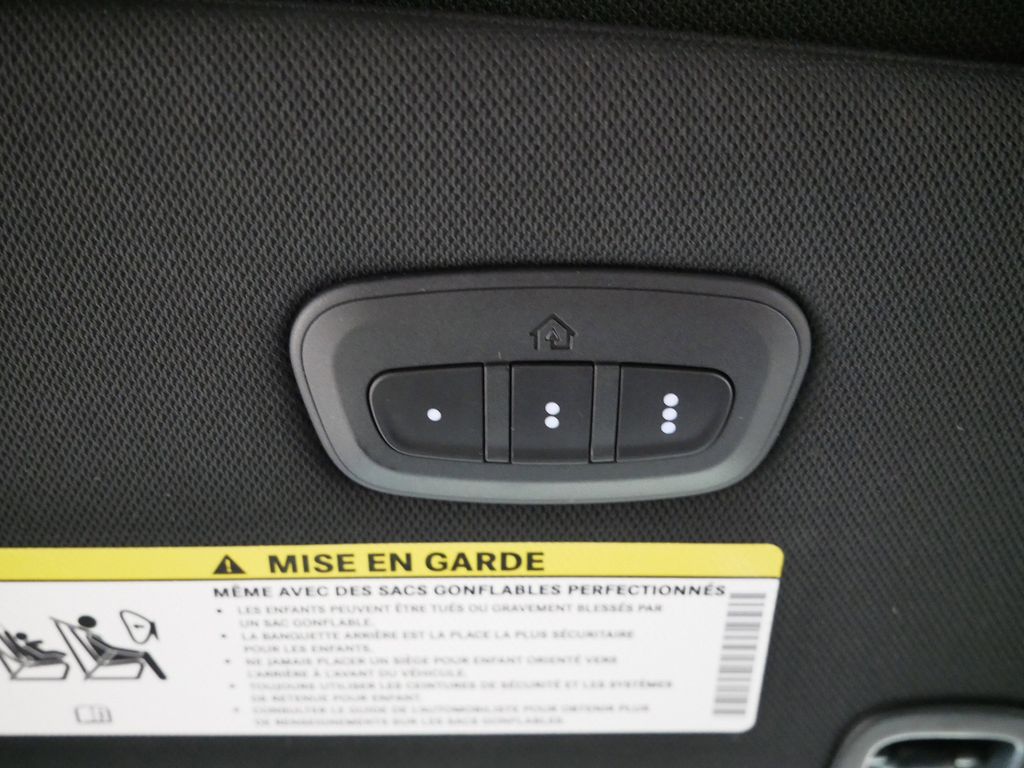 Thumbnail: 2026 Chrysler Pacifica - 40