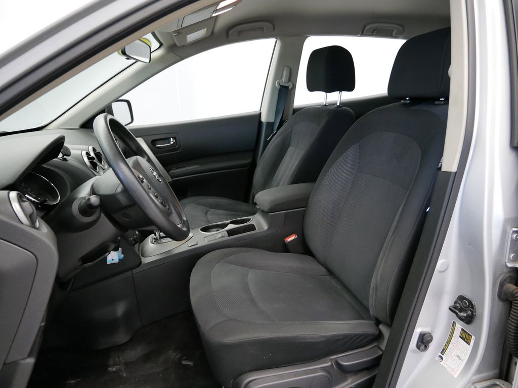 Thumbnail: 2014 Nissan Rogue - 3