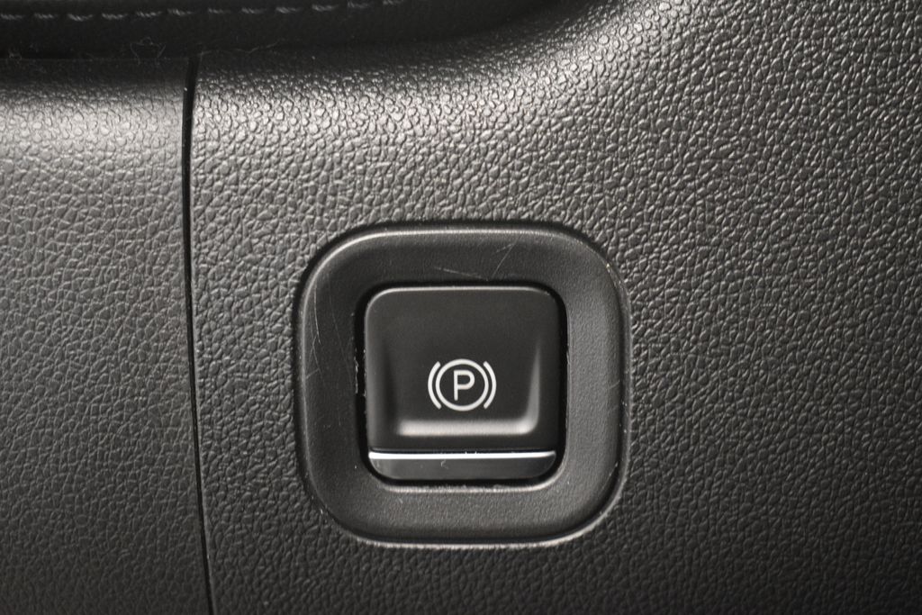 Thumbnail: 2022 Chevrolet Silverado 1500 - 42