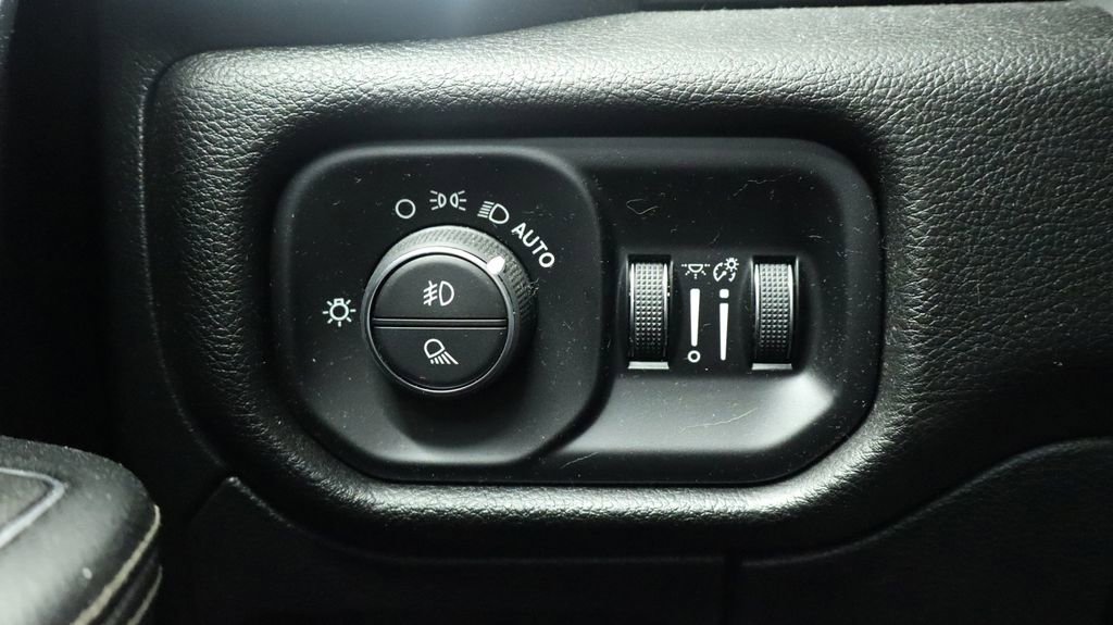 Thumbnail: 2023 RAM 1500 - 25