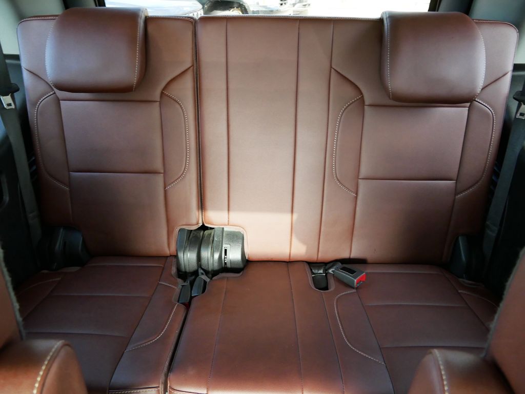 Thumbnail: 2020 Chevrolet Tahoe - 24