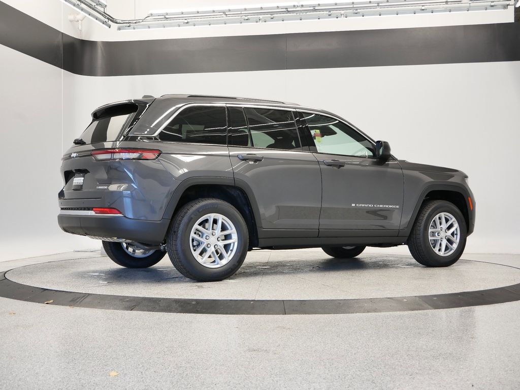 Thumbnail: 2025 Jeep Grand Cherokee - 45