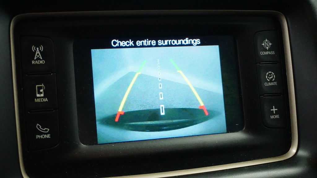 Thumbnail: 2017 Jeep Grand Cherokee - 30