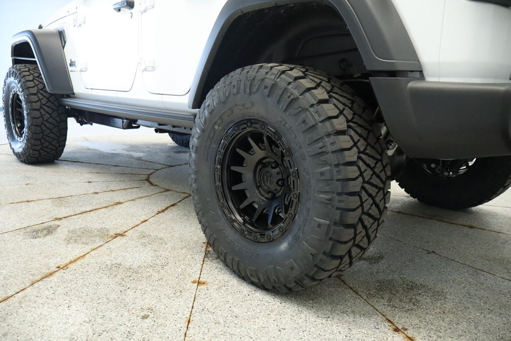 Thumbnail: 2026 Jeep Wrangler - 15