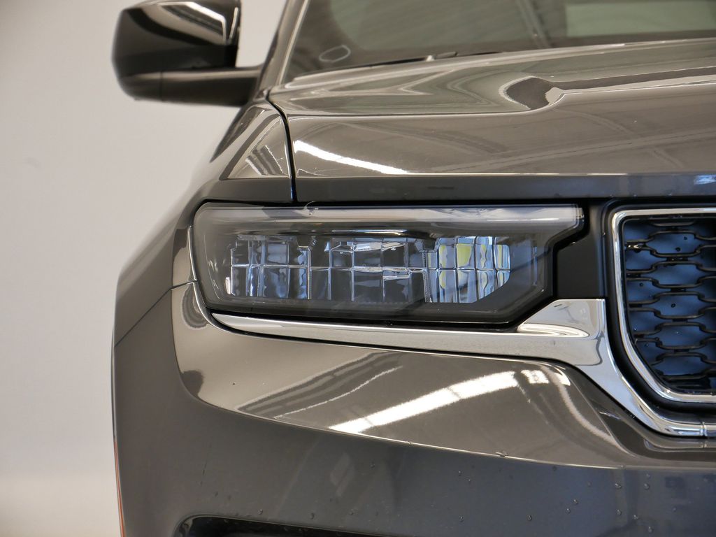 Thumbnail: 2025 Jeep Grand Cherokee - 49