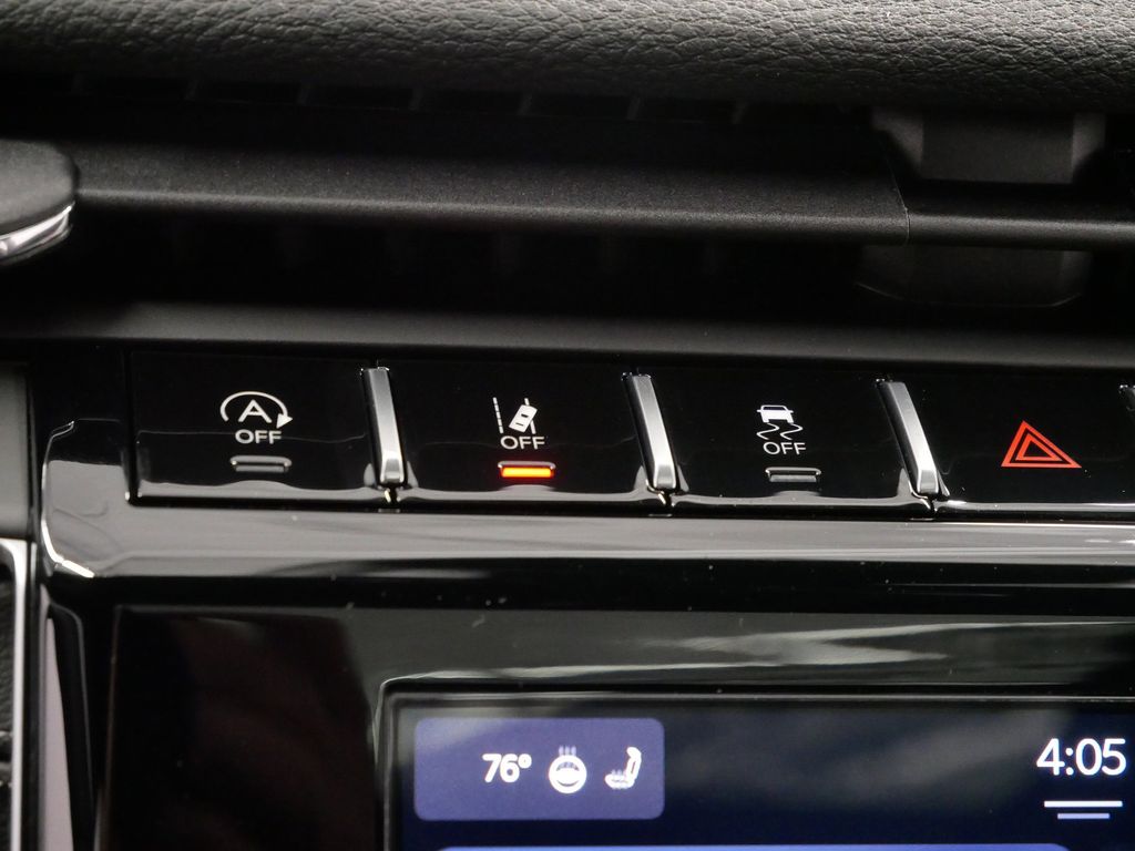 Thumbnail: 2025 Jeep Grand Cherokee - 40