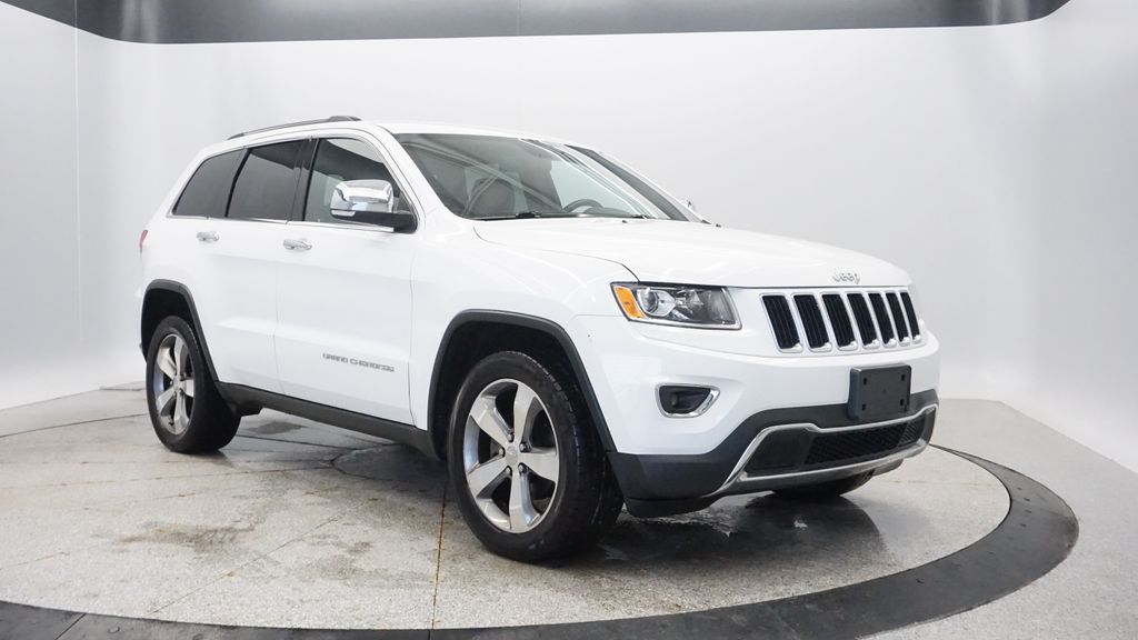 Thumbnail: 2015 Jeep Grand Cherokee - 7