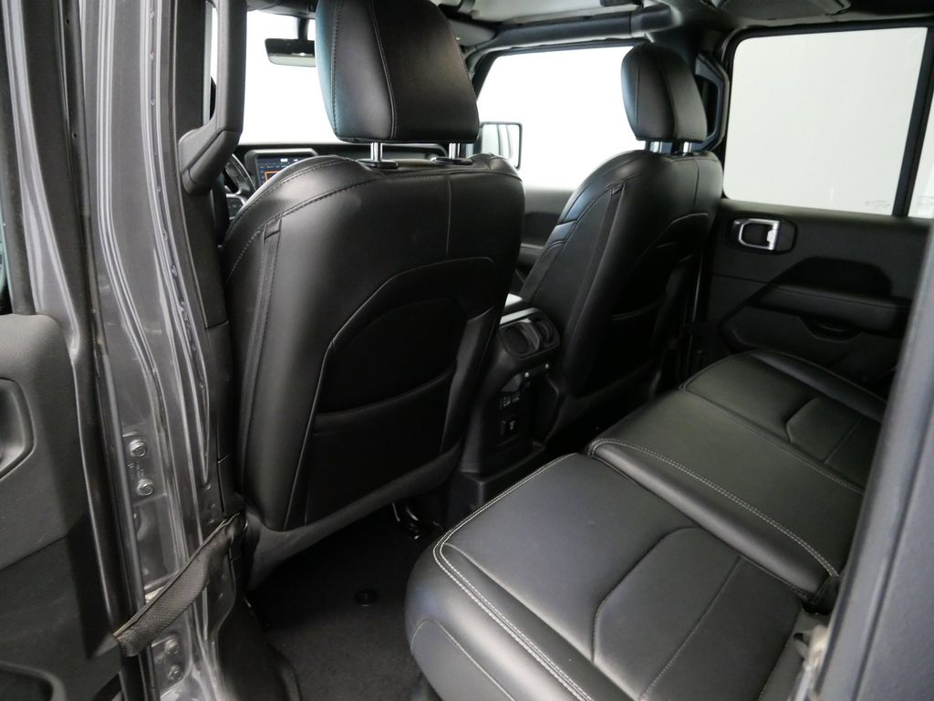 Thumbnail: 2022 Jeep Wrangler - 9