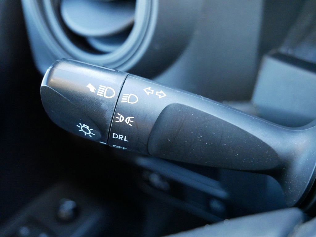 Thumbnail: 2019 Toyota Tacoma - 36