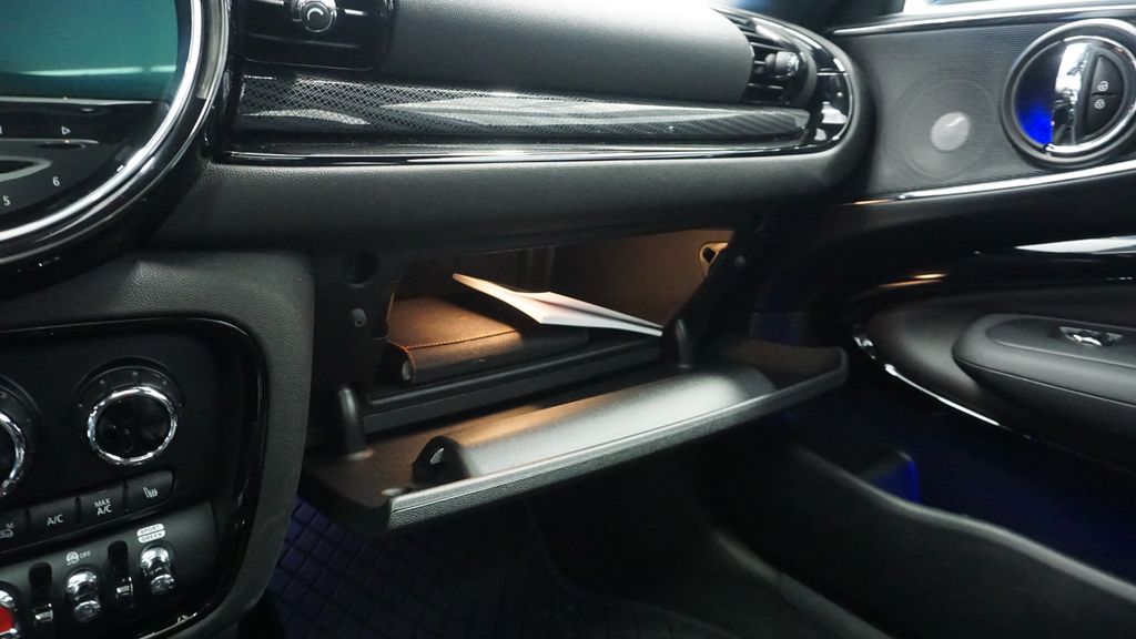 Thumbnail: 2022 MINI Cooper Clubman - 35