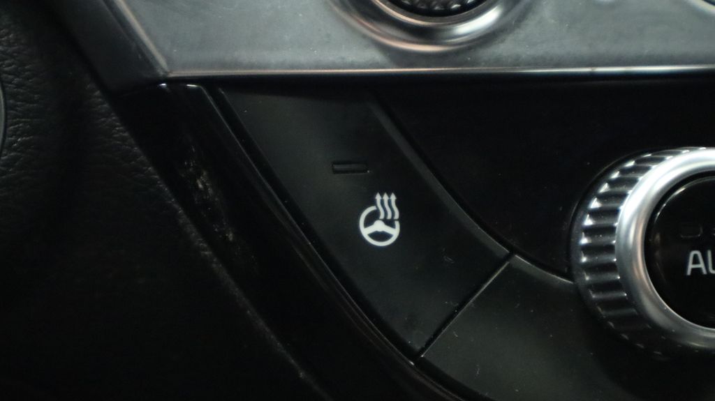 Thumbnail: 2023 Kia Telluride - 48