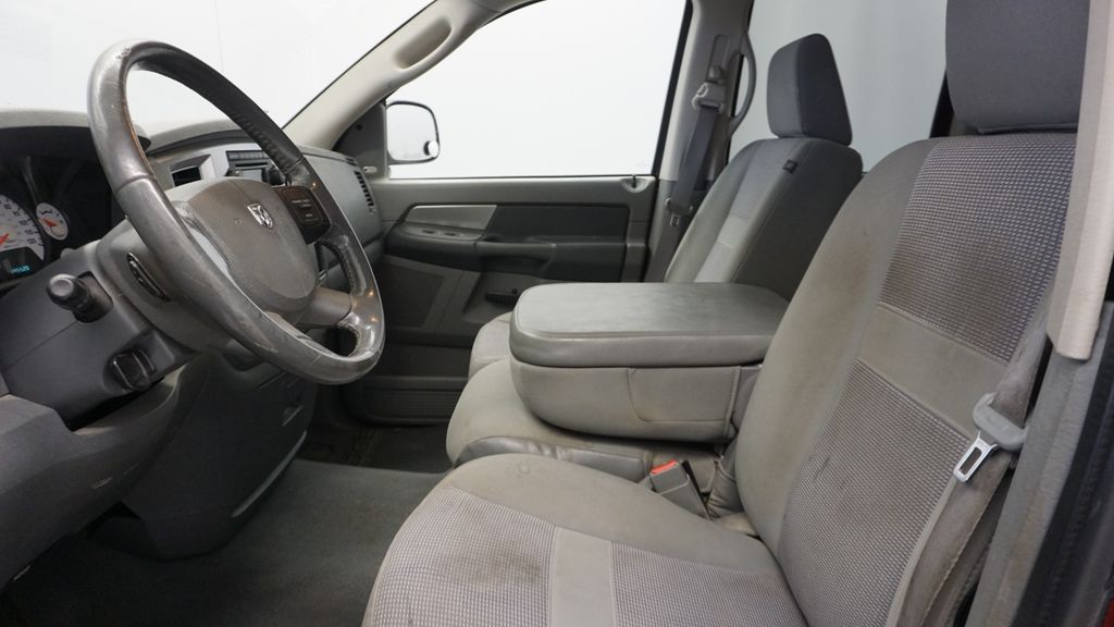 Thumbnail: 2008 Dodge Ram 1500 - 38