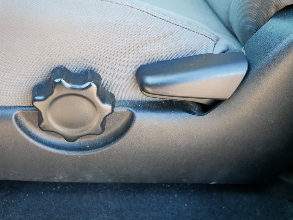 Thumbnail: 2019 Toyota Tacoma - 32