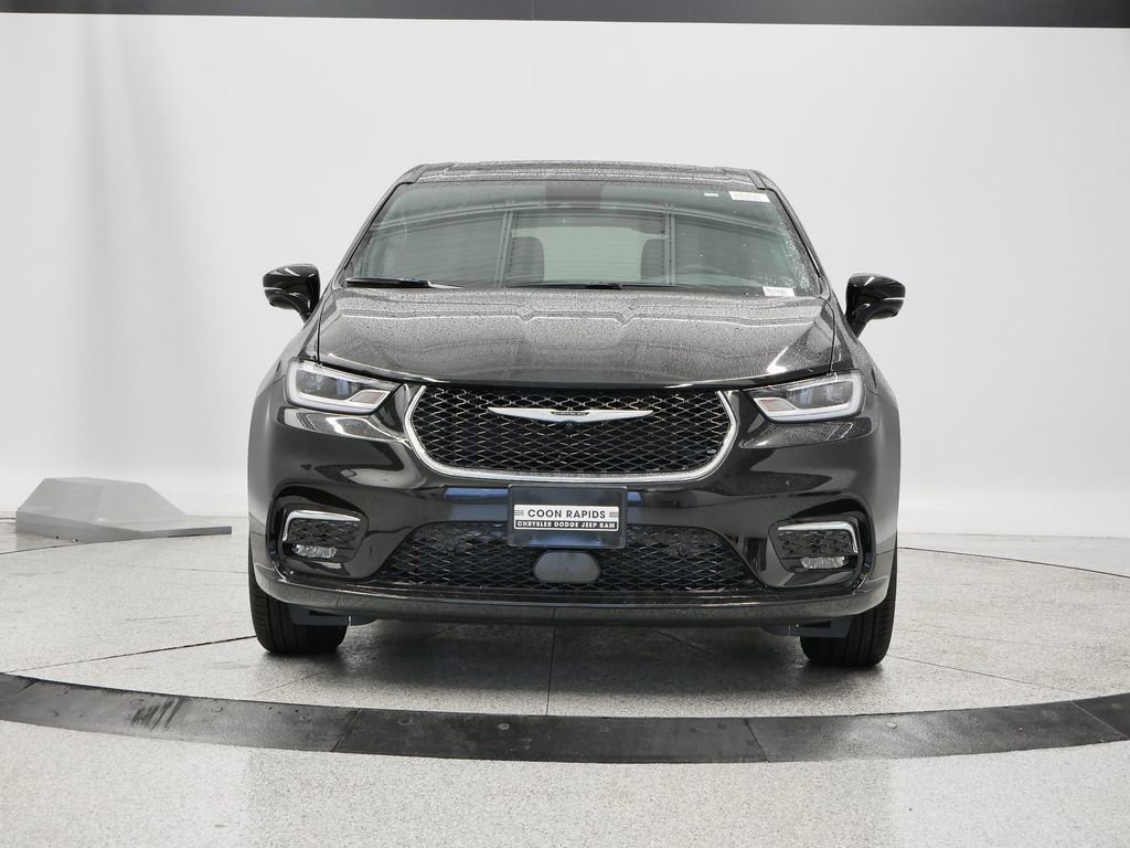 Thumbnail: 2026 Chrysler Pacifica - 12