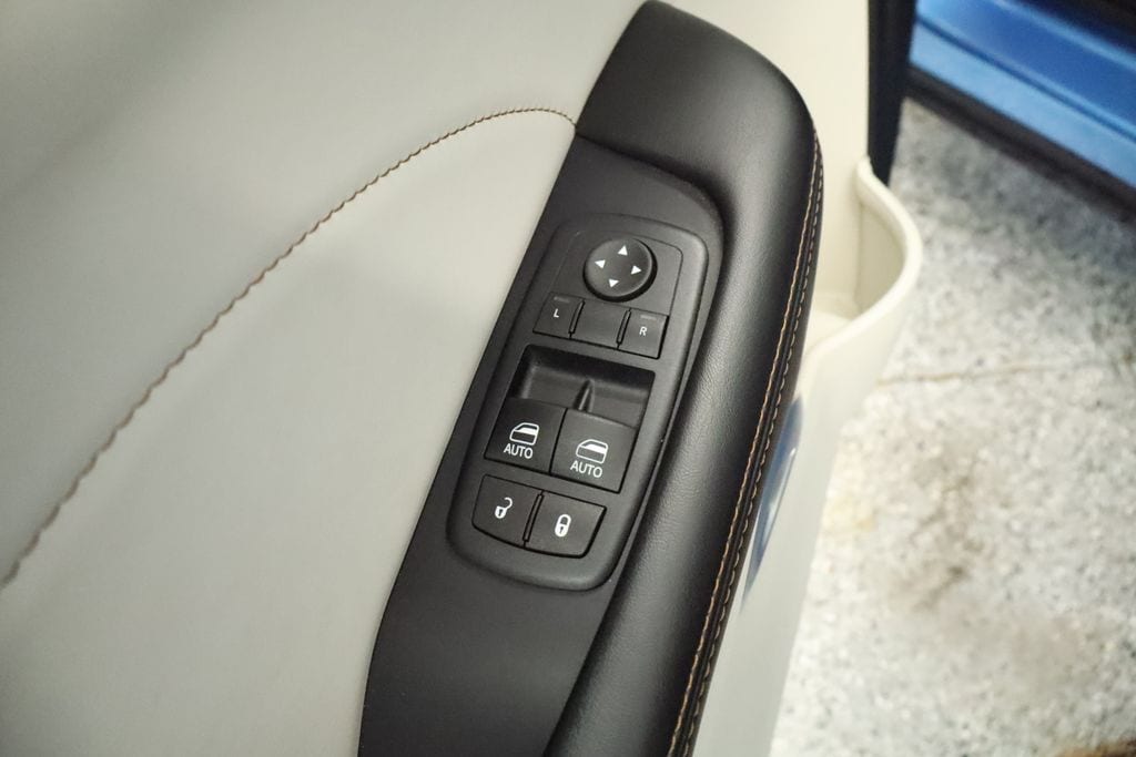 Thumbnail: 2016 Dodge Challenger - 24