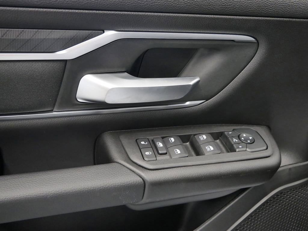 Thumbnail: 2026 RAM 1500 - 21