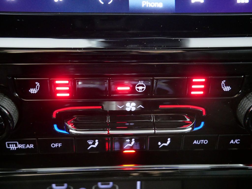 Thumbnail: 2024 Jeep Grand Cherokee - 48