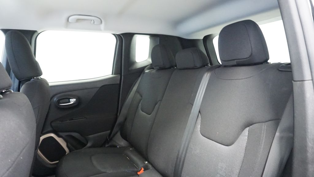 Thumbnail: 2017 Jeep Renegade - 23