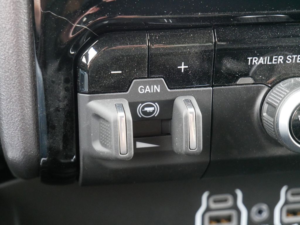 2025 RAM 3500 Big Horn 45