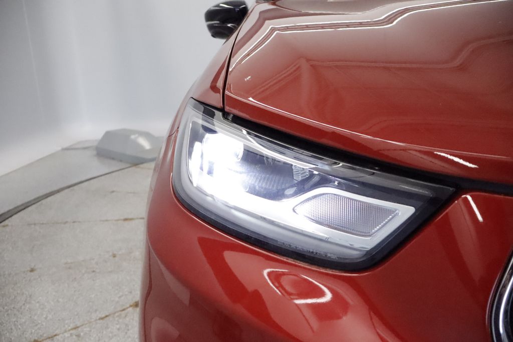 Thumbnail: 2026 Chrysler Pacifica - 3