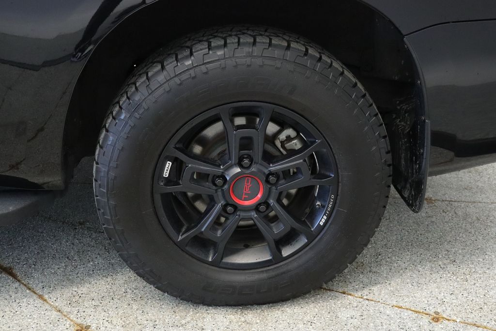 Thumbnail: 2021 Toyota Sequoia - 16